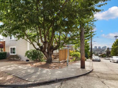 555 Prospect St., Unit 4, listed by Realtor Sandy Walsh of Exact Home Team