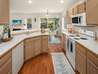 23111 15th Ave SE Unit E-4 in Bothell, listed by Realtor Sandy Walsh of Exact Home Team