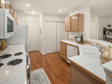 23111 15th Ave SE Unit E-4 in Bothell, listed by Realtor Sandy Walsh of Exact Home Team