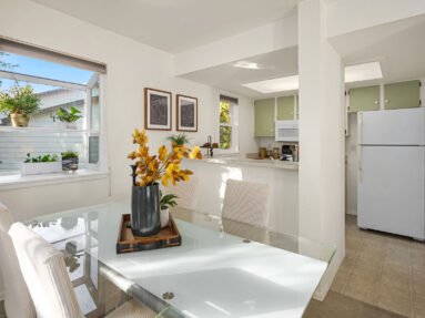 12645 NE 130th Wy #H-302 Kirkland, WA, listed by Realtor Sandy Walsh of Exact Home Team