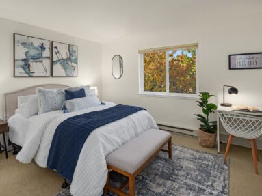 12645 NE 130th Wy #H-302 Kirkland, WA, listed by Realtor Sandy Walsh of Exact Home Team